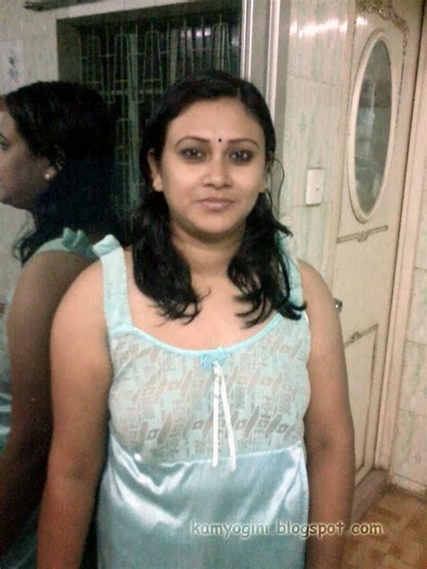 indian aunties pussy photos